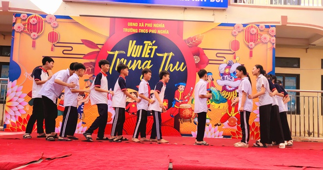 Chùm ảnh hoạt động vui Tết Trung thu năm 2025 của thiếu niên, nhi đồng xã Phú Nghĩa- Ảnh 15.