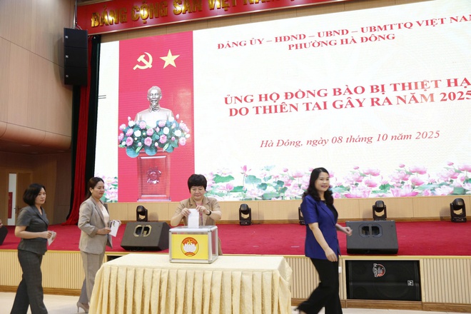 Phường Hà Đông phát động ủng hộ nhân dân bị ảnh hưởng do mưa bão năm 2025- Ảnh 4.