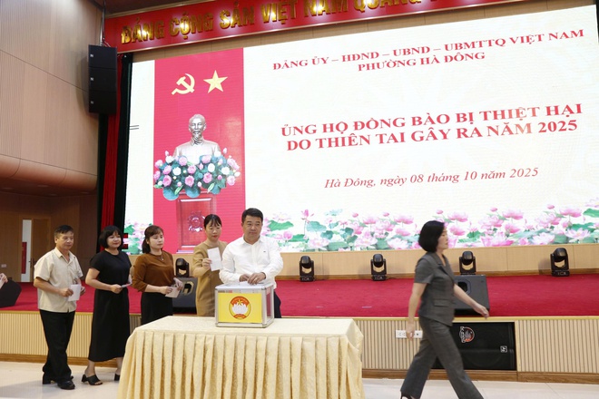 Phường Hà Đông phát động ủng hộ nhân dân bị ảnh hưởng do mưa bão năm 2025- Ảnh 7.