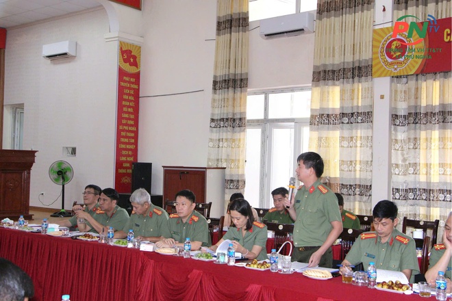 Lãnh đạo Công an Thành phố Hà Nội kiểm tra, đánh giá kết quả triển khai thực hiện các mặt công tác của Công an xã Phú Nghĩa- Ảnh 3.