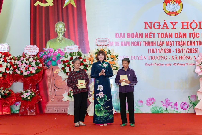 XÃ HỒNG VÂN TƯNG BỪNG NGÀY HỘI ĐẠI ĐOÀN KẾT TOÀN DÂN TỘC NĂM 2025 HƯỚNG TỚI KỶ NIỆM 95 NĂM NGÀY TRUYỀN THỐNG MẶT TRẬN TỔ QUỐC VIỆT NAM (18/11/1930-18/11/2025)- Ảnh 8.