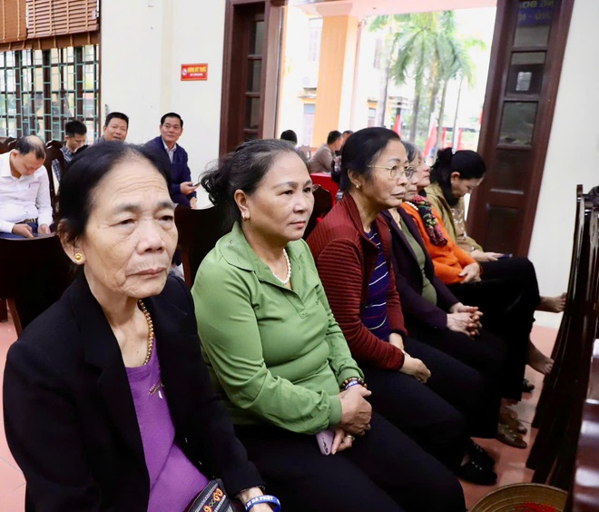 Đại biểu HĐND xã Hồng Vân tiếp xúc cử tri trước kỳ họp thứ hai, HĐND xã khoá XXII, nhiệm kỳ 2021-2026- Ảnh 2.