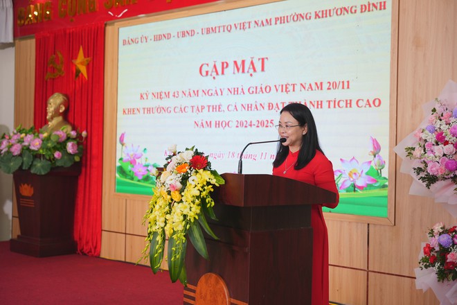 Khương Đình: Kỷ niệm 43 năm Ngày Nhà giáo Việt Nam 20/11 và tuyên dương các điển hình tiên tiến năm học 2024 - 2025- Ảnh 9.