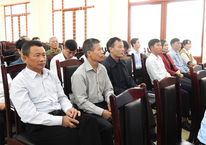 THƯỜNG TRỰC ĐẢNG ỦY XÃ TRUNG GIÃ LÀM VIỆC VỚI CÁC THÔN TRÊN ĐỊA BÀN- Ảnh 8.