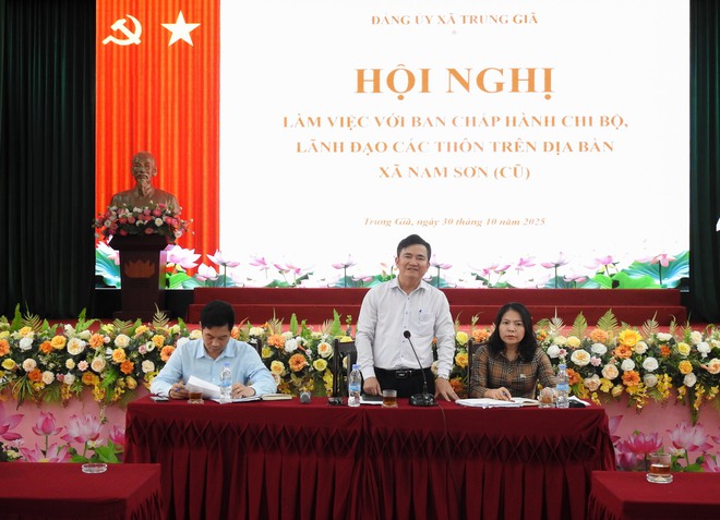 THƯỜNG TRỰC ĐẢNG ỦY XÃ TRUNG GIÃ LÀM VIỆC VỚI CÁC THÔN TRÊN ĐỊA BÀN- Ảnh 14.