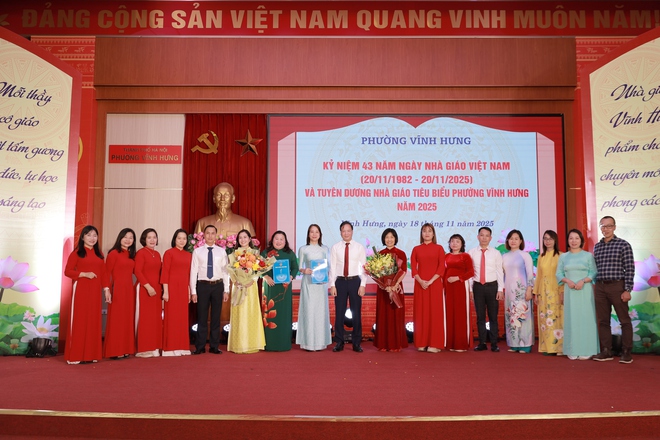 GẶP MẶT KỶ NIỆM 43 NĂM NGÀY NHÀ GIÁO VIỆT NAM VÀ TUYÊN DƯƠNG NHÀ GIÁO TIÊU BIỂU PHƯỜNG VĨNH HƯNG NĂM 2025- Ảnh 17.