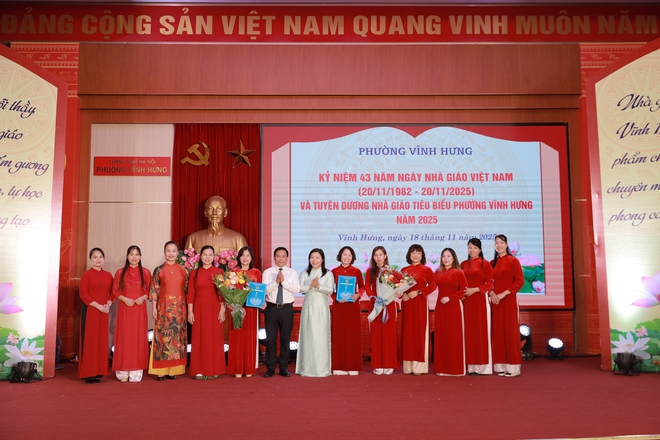 GẶP MẶT KỶ NIỆM 43 NĂM NGÀY NHÀ GIÁO VIỆT NAM VÀ TUYÊN DƯƠNG NHÀ GIÁO TIÊU BIỂU PHƯỜNG VĨNH HƯNG NĂM 2025- Ảnh 14.
