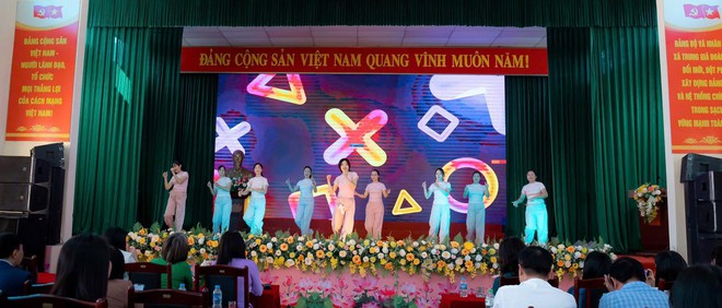 TRUNG GIÃ LONG TRỌNG TỔ CHỨC LỄ TUYÊN DƯƠNG GƯƠNG MẶT TRẺ TIÊU BIỂU NĂM 2025- Ảnh 16.