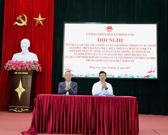 Công an xã Hồng Vân ký kết Quy chế phối hợp bảo đảm an ninh trường học - Ảnh 6.