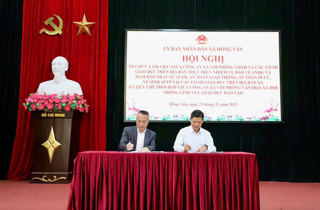 Công an xã Hồng Vân ký kết Quy chế phối hợp bảo đảm an ninh trường học - Ảnh 5.