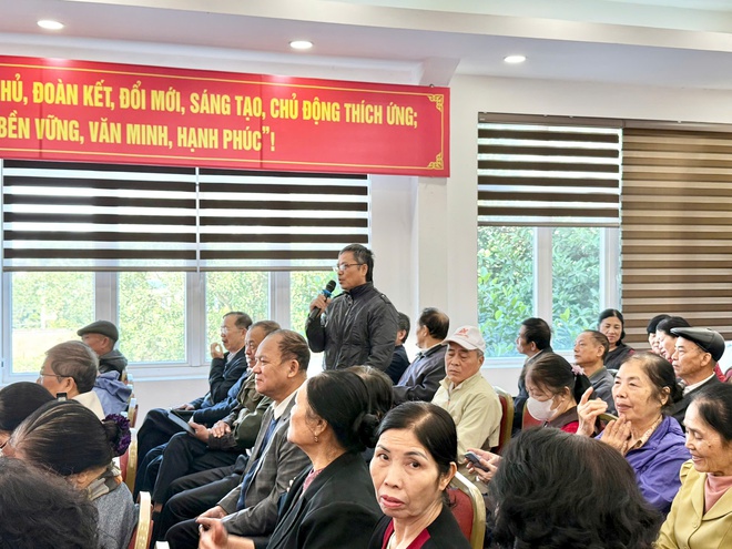 Hội nghị tiếp xúc cử tri của đại biểu HĐND phường Phúc Lợi trước kỳ họp thứ 3 HĐND lâm thời phường nhiệm kỳ 2021 -2026- Ảnh 1.