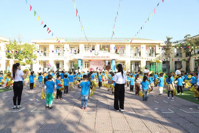 UBND xã Hồng Vân: Bồi dưỡng kiến thức vệ sinh an toàn thực phẩm, giáo dục dinh dưỡng kết hợp vận động tại trường Mầm non Hồng Vân - Ảnh 1.