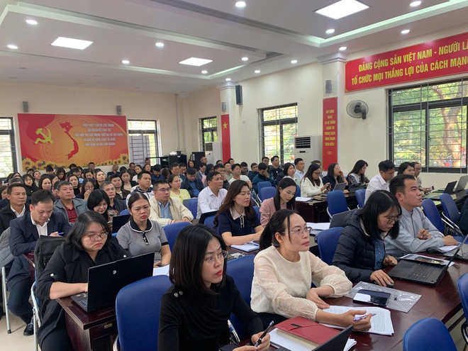 Khương Đình: Tập huấn ứng dụng Trí tuệ nhân tạo cho đội ngũ cán bộ, công chức phường- Ảnh 3.