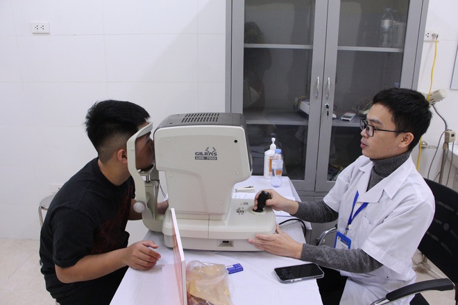 Thanh niên Phú Nghĩa hăng hái tham gia khám sơ tuyển nghĩa vụ quân sự tại điểm Trạm Y tế Phú Nghĩa- Ảnh 10.