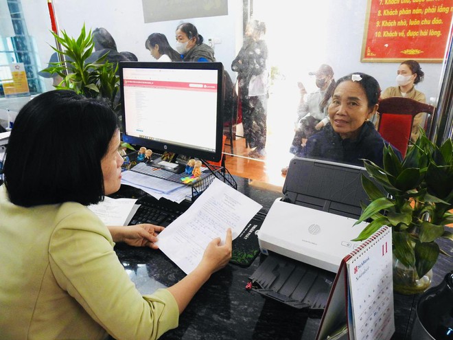 THƯỜNG TRỰC HĐND XÃ TRUNG GIÃ TỔ CHỨC KHẢO SÁT HOẠT ĐỘNG ĐIỂM PHỤC VỤ HÀNH CHÍNH CÔNG- Ảnh 5.