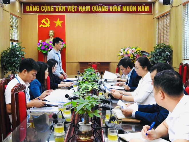 THƯỜNG TRỰC HĐND XÃ TRUNG GIÃ TỔ CHỨC KHẢO SÁT HOẠT ĐỘNG ĐIỂM PHỤC VỤ HÀNH CHÍNH CÔNG- Ảnh 8.