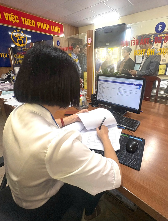 Đoàn Kiểm tra số 2 Thành phố Hà Nội kiểm tra công tác Cải cách hành chính và Chuyển đổi số tại UBND xã Hồng Vân- Ảnh 11.