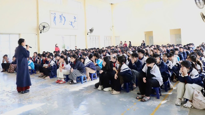 Truyền thông chăm sóc sức khoẻ vị thành niên tại trường THCS Vân Tảo- Ảnh 1.