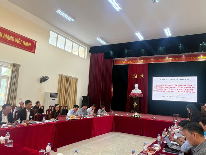 Đoàn Kiểm tra số 2 Thành phố Hà Nội kiểm tra công tác Cải cách hành chính và Chuyển đổi số tại UBND xã Hồng Vân- Ảnh 2.