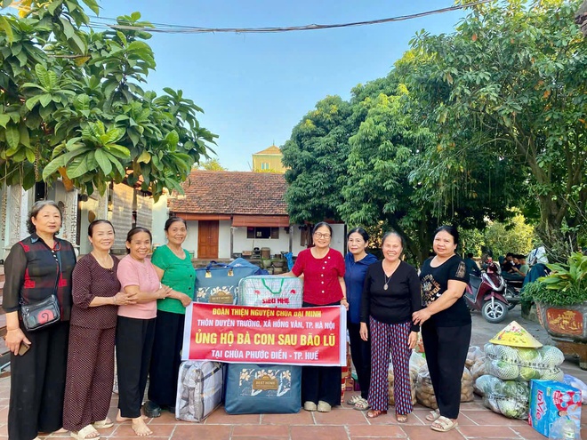 Thôn Duyên Trường, xã Hồng Vân ủng hộ đồng bào miền Trung lũ lụt - Ảnh 4.