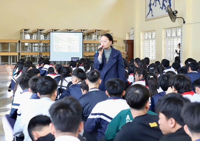 Truyền thông chăm sóc sức khoẻ vị thành niên tại trường THCS Vân Tảo- Ảnh 9.