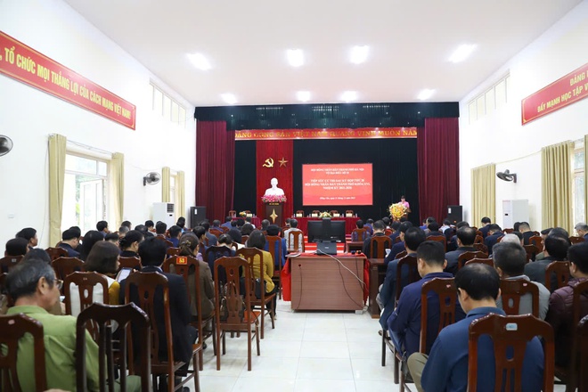 Tổ đại biểu HĐND TP Hà Nội (Đơn vị bầu cử số 18) tiếp xúc cử tri 4 xã: Thường Tín, Thượng Phúc, Hồng Vân, Chương Dương sau kỳ họp thứ 28 HĐND TP Hà Nội năm 2025, khóa XVI, nhiệm kỳ 2021 - 2026.- Ảnh 1.