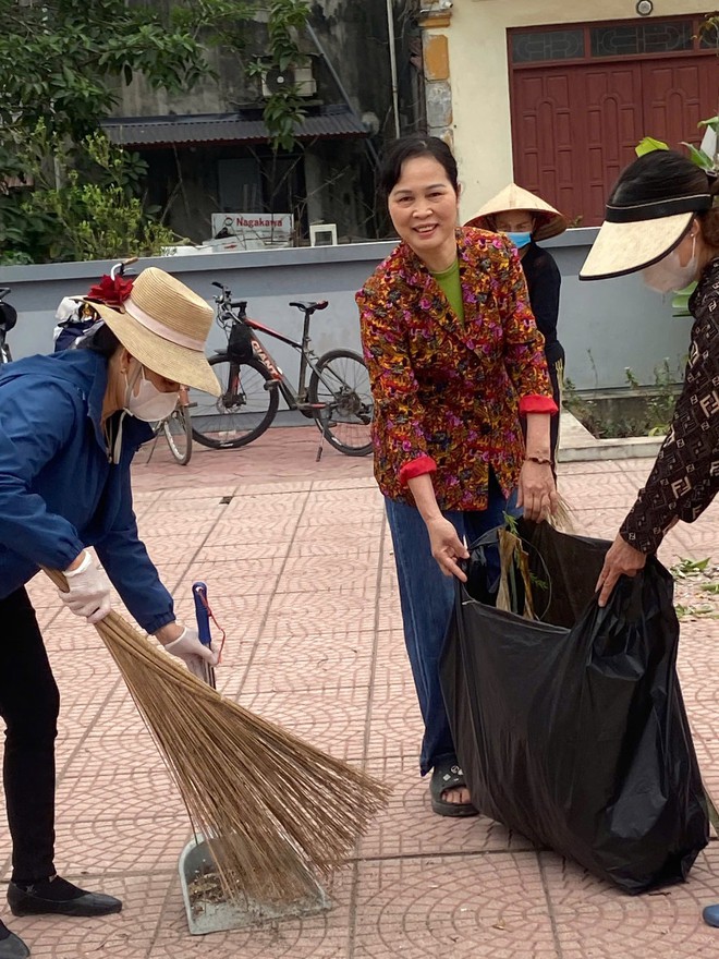 XÃ TRUNG GIÃ ĐỒNG LOẠT RA QUÂN VỆ SINH MÔI TRƯỜNG NÂNG CAO CHẤT LƯỢNG KHÔNG KHÍ- Ảnh 1.