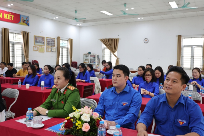 Trạm Y tế xã Phú Nghĩa tổ chức Hội nghị công bố quyết định thành lập và ra mắt Chi hội Phụ nữ, Chi đoàn Thanh niên- Ảnh 4.