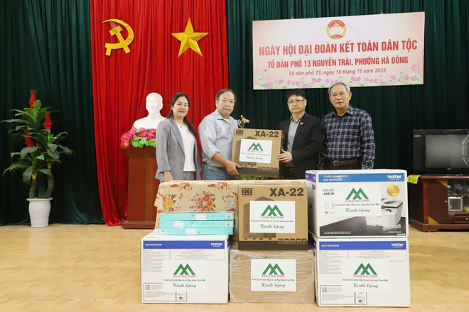 63 máy tính được trang bị cho các tổ dân phố trên địa bàn phường Hà Đông- Ảnh 1.