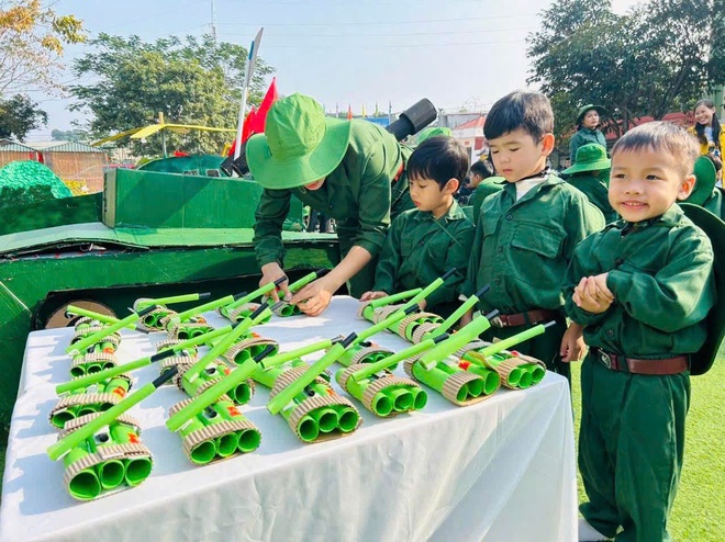 Trường Mầm non xã Yên Bài tổ chức hoạt động trải nghiệm với chủ đề “Chúng em là chiến sĩ”- Ảnh 6.