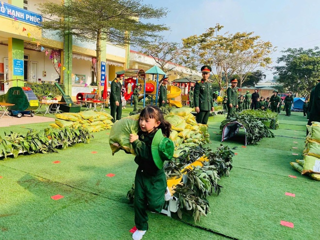Trường Mầm non xã Yên Bài tổ chức hoạt động trải nghiệm với chủ đề “Chúng em là chiến sĩ”- Ảnh 8.