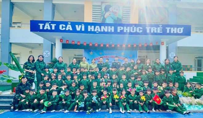 Trường Mầm non xã Yên Bài tổ chức hoạt động trải nghiệm với chủ đề “Chúng em là chiến sĩ”- Ảnh 14.