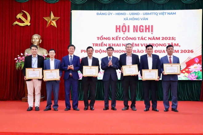 Xã Hồng Vân tổng kết công tác Đảng, chính quyền năm 2025; Triển khai nhiệm vụ trọng tâm, phát động phong trào thi đua năm 2026- Ảnh 9.