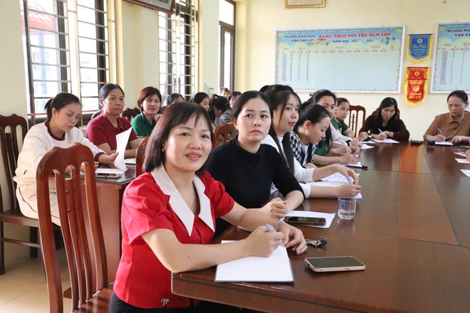 Trường Mầm non Vân Tảo tổ chức chuyên đề bồi dưỡng đạo đức của người giáo viên mầm non và quản lý cảm xúc của người giáo viên mầm non trong hoạt động nghề nghiệp- Ảnh 10.