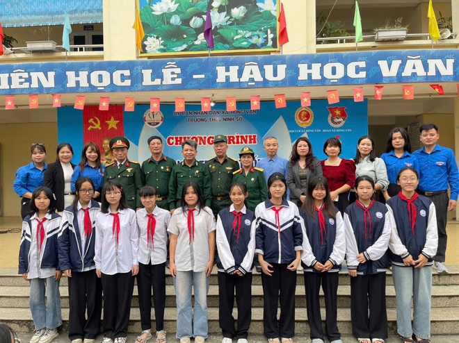 Xã Hồng Vân: Tổ chức nhiều hoạt động nhân dịp kỷ niệm 81 năm ngày thành lập Quân đội Nhân dân Việt Nam 22/12/2025- Ảnh 6.