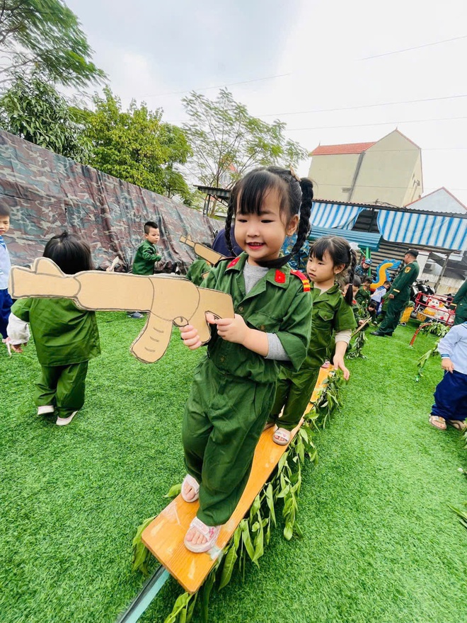 Xã Hồng Vân: Tổ chức nhiều hoạt động nhân dịp kỷ niệm 81 năm ngày thành lập Quân đội Nhân dân Việt Nam 22/12/2025- Ảnh 12.