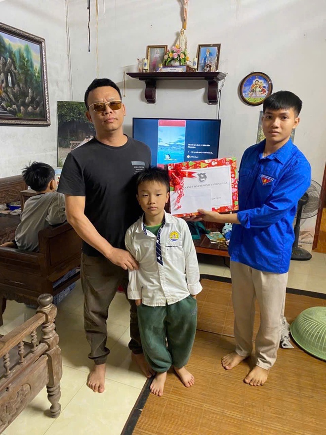 Đoàn Thanh niên xã Hồng Vân: Lan toả yêu thương mùa giáng sinh- Ảnh 4.