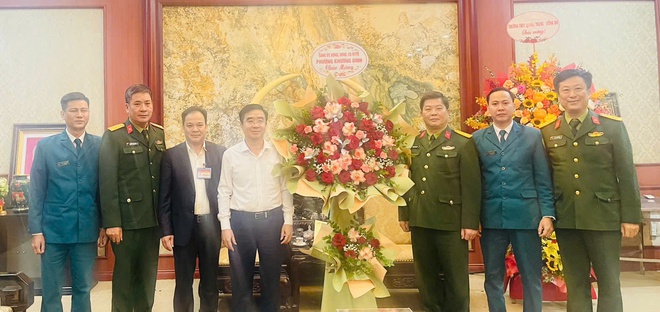 Khương Đình: Thăm, chúc mừng các đơn vị nhân kỷ niệm 81 năm Ngày thành lập Quân đội nhân dân Việt Nam- Ảnh 3.