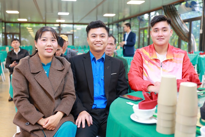 UB MTTQ xã Yên Bài tổng kết công tác mặt trận và các tổ chức chính trị xã hội năm 2025.- Ảnh 16.