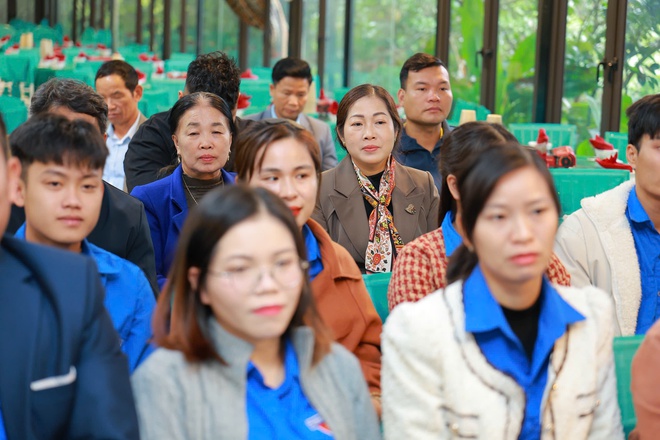 UB MTTQ xã Yên Bài tổng kết công tác mặt trận và các tổ chức chính trị xã hội năm 2025.- Ảnh 18.