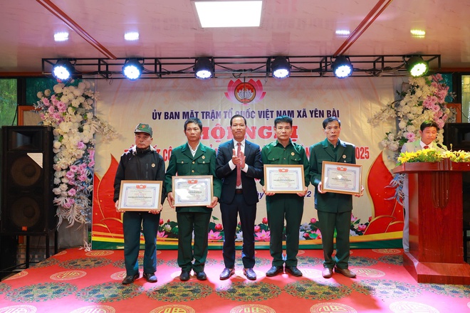 UB MTTQ xã Yên Bài tổng kết công tác mặt trận và các tổ chức chính trị xã hội năm 2025.- Ảnh 26.