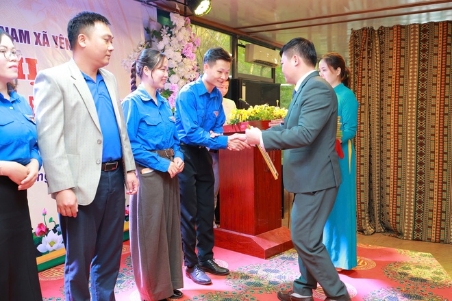 UB MTTQ xã Yên Bài tổng kết công tác mặt trận và các tổ chức chính trị xã hội năm 2025.- Ảnh 38.