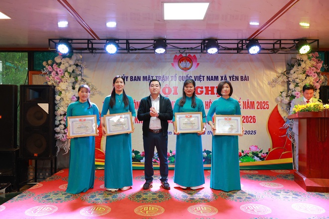 UB MTTQ xã Yên Bài tổng kết công tác mặt trận và các tổ chức chính trị xã hội năm 2025.- Ảnh 43.