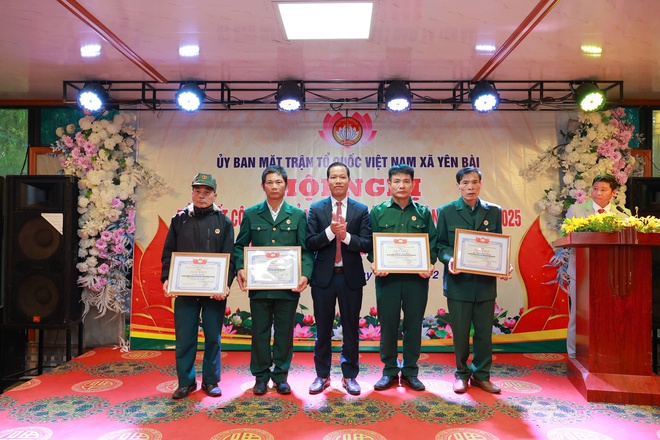 UB MTTQ xã Yên Bài tổng kết công tác mặt trận và các tổ chức chính trị xã hội năm 2025.- Ảnh 45.