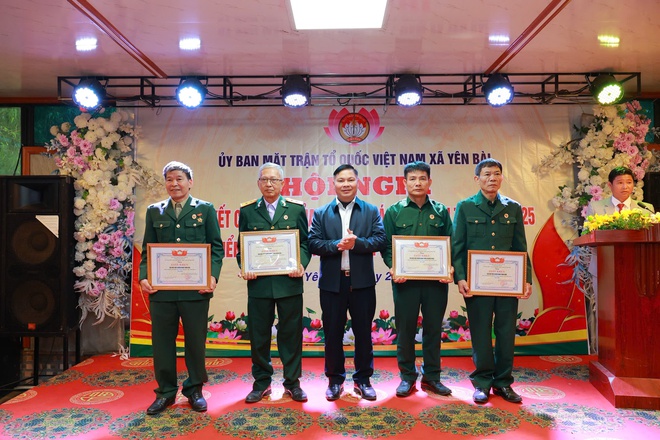 UB MTTQ xã Yên Bài tổng kết công tác mặt trận và các tổ chức chính trị xã hội năm 2025.- Ảnh 53.