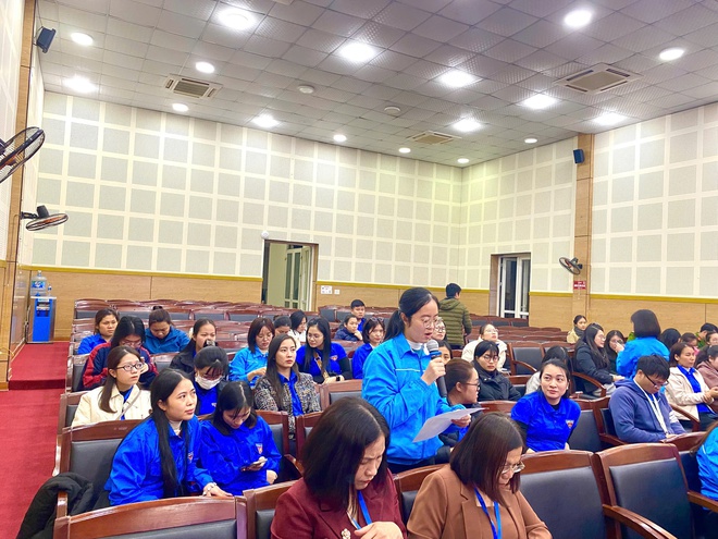 Phường Long Biên đối thoại giữa Chủ tịch UBND phường với thanh niên năm 2025- Ảnh 4.