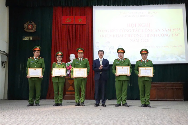 Công an xã Hồng Vân: Tổng kết công tác năm 2025, phát động phong trào thi đua năm 2026- Ảnh 7.