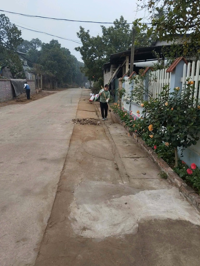 RA QUÂN TỔNG VỆ SINH – CHUNG TAY XÂY DỰNG QUÊ HƯƠNG  YÊN BÀI THÀNH VÙNG QUÊ ĐÁNG SỐNG - Ảnh 2.