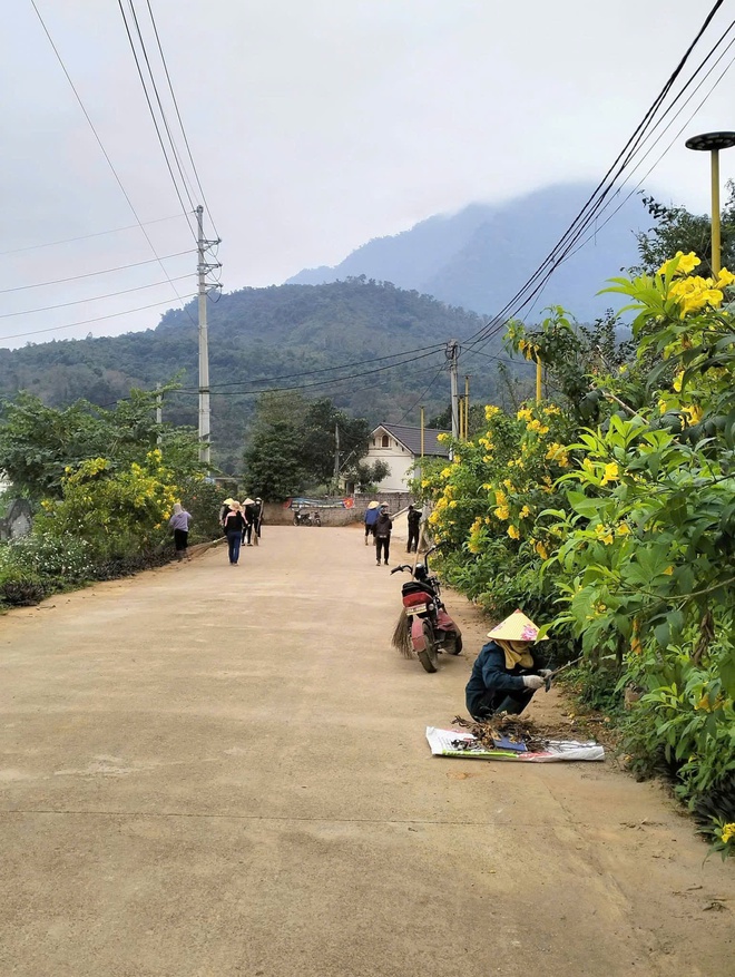 RA QUÂN TỔNG VỆ SINH – CHUNG TAY XÂY DỰNG QUÊ HƯƠNG  YÊN BÀI THÀNH VÙNG QUÊ ĐÁNG SỐNG - Ảnh 3.