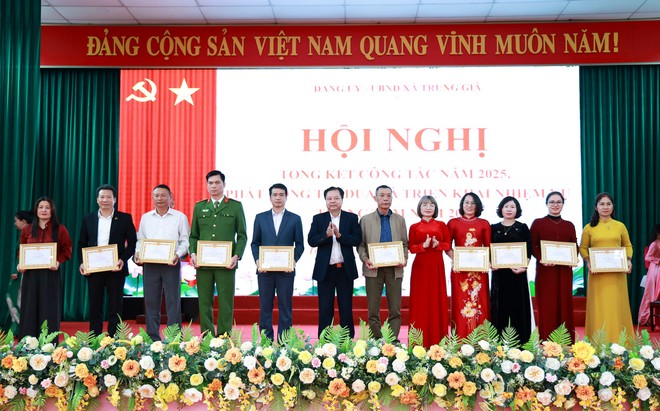XÃ TRUNG GIÃ PHÁT ĐỘNG PHONG TRÀO THI ĐUA NĂM 2026- Ảnh 11.